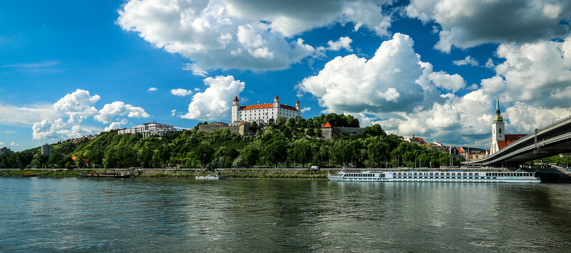 Visita Bratislava